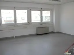 Kompaktes Büro mit 32  m² – €10,00/m² – optimal für Startups