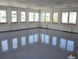 Viel Platz für Ihr Business – 125 m² Büro – €10,00/m²