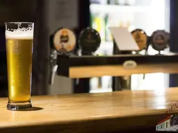Klein und fein und vielleicht bald DEIN? Kleine, gemütliche Kaffeebar sucht Nachfolger/In