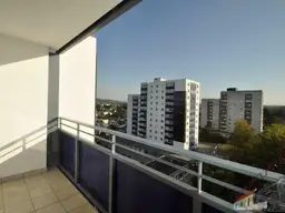 Sonnige Eigentumswohnung mit niedrigen Betriebskosten in TOP-Sanierter Wohnhausanlage in St. Pölten-Wagram