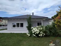 Neuer Preis! _Familientraum – barrierefreier Bungalow mit kleinem Garten wartet auf Sie! ca. 45min nach Wien!