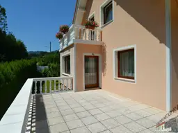 Großzügiges Einfamilienhaus mit 8 Zimmern auf 1.752 m²