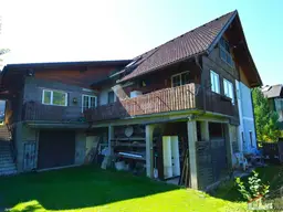 Ein-/ Zweifamilienhaus mit viel Potential - 3 Garagen - 1.368 m² - getrennte Eingänge