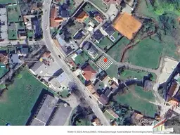 Ruhiges Grundstück in Wien-Nähe – naturnah am Wasser