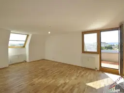Exklusive Dachterrassenwohnung mit Tiefgarage und bester Fernsicht in der Nähe des Bühl Centers