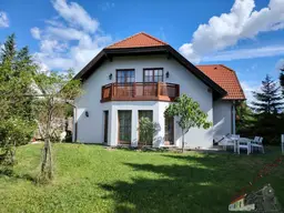 Großzügig gebautes Einfamilienhaus (Baumeisterhaus) auf 950m² Grund - ca. 25min nach Wien!