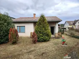 Einfamilienhaus mit Potential in Wampersdorf! Ruhige Siedlungslage!!