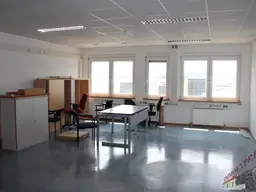 Gut gelegenes Büro in gut erreichbarer Lage – Nähe Bahnhof Grießfeld bei Wiener Neudorf