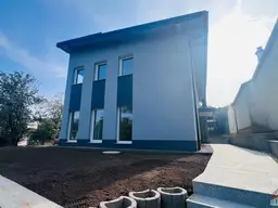 NEU! NEU! NEU! ERSTBEZUG! Familientraum in Ruhelage mit Eigengarten, PKW-Stellplatz und Terrasse