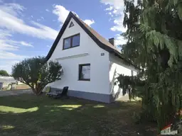 Tag der Offenen Tür am kommenden Freitag und Samstag: Generalsaniertes Einfamilienhaus mit Dachterrasse, Doppelgarage und sehr gepflegtem Garten