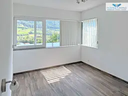 Exklusives Doppelhaus mit 2 Einheiten in traumhafter Aussichtslage
