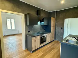 Großzügige 3 Zimmer Wohnungen im 4 Parteienhaus