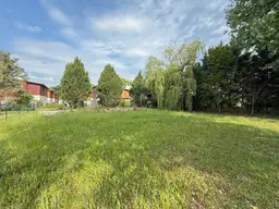 Tolles Grundstück in ruhiger Lage mit Altbaumbestand!