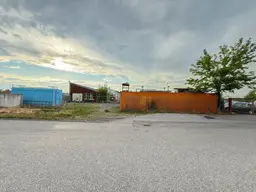 Industriegrund mit 130m² Werkstatt