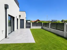 4 Zimmer-ERDGESCHOSS-WOHNUNG inkl. Heizung und 2 Parkplätze!