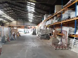 Gewerbehalle