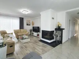 So schön kann Wohnen sein... Traumhaus in Theresienfeld!