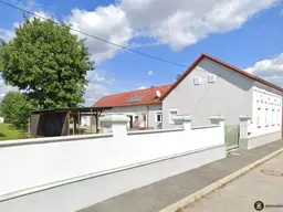 Deutsch Schützen: Wohnhaus mit Nebengebäude und Lagerhalle