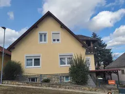 Ansprechendes Wohnhaus mit Ausblick in die malerische Umgebung