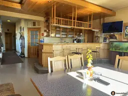 Traumhafte Aussichtslage - Ehemalige Heurigenschänke mit vielen Möglichkeiten!