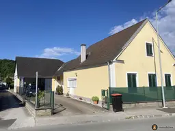 ZU VERMIETEN: Renoviertes Einfamilienhaus mit Autowerkstatt!