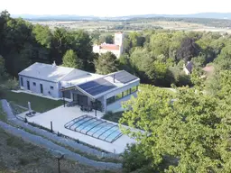 Exklusives Haus mit Schlossblick in traumhafter Einzellage!