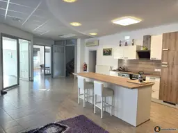 Bocksdorf: Großzügiges Wohnhaus- ehemalige Bankfiliale