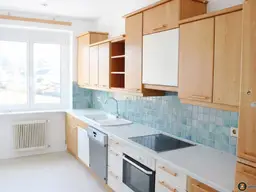 Großzügige Eigentumswohnung mit viel Potenzial zum Renovieren