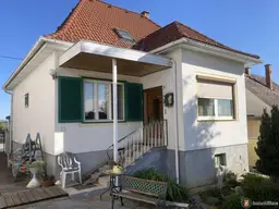 Einfamilienhaus mit Nebengebäuden und gepflegtem Garten!