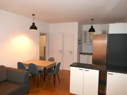 Neuwertige Mietwohnung mit Loggia und Tiefgaragen-Stellplatz in 2700 Wiener Neustadt