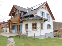 Grünes Paradies nahe Graz: Einladendes Zuhause mit nachhaltiger Energie und Naturverbundenheit