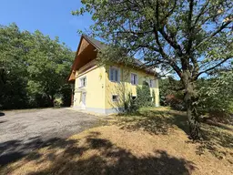 Einfamilienhaus in zentraler Lage – vielseitiges Potenzial für Ihre Wohnideen