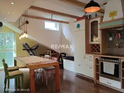 KOMPLETTE Haus- Etage, mit großzügigen Garten und Grünruhelage in Niederöblarn!