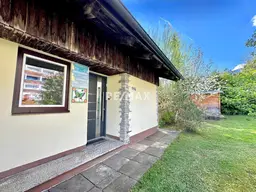 NEUER PREIS!! Renovierte Bungalowhälfte mit privatem Garten in der Sonnenalm