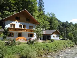 Wohnhaus in Naturlage