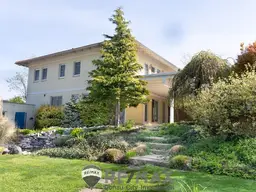 "Traumhaftes Einfamilienhaus mit Gartenparadies in Tulln an der Donau"