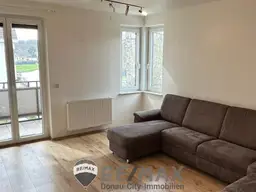 "Charmante 3-Zimmer-Wohnung mit Loggia!"