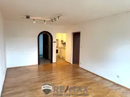 " 2 Zimmerwohnung, über den Dächern von Laxenburg!"