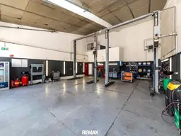 "Etablierte KFZ-Werkstatt mit Top-Kundenstock &amp; Komplettausstattung nahe G3 zu vermieten!''