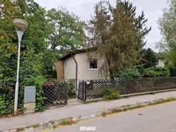 "KLEINES HAUS MIT GROSSEM POTENTIAL - IHRE CHANCE IN HOLLABRUNN!"