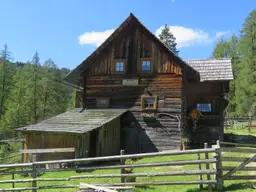 „Steigerhütte“ | Sennhütte mit Almausschank ,500 Meter abzweigend von der Nockalmstraße