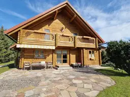 Wunderschön - exclusiv und ökologisch, Holzblockhaus in absoluter Ruhelage