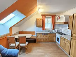 Gepflegte Single-Wohnung - Terrasse und Stellplatz. Mieten.