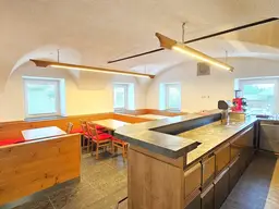 Charmantes Gastgewerbe mit Garten und Terrasse - inkl. kleiner Wohnung. Villach-Land.