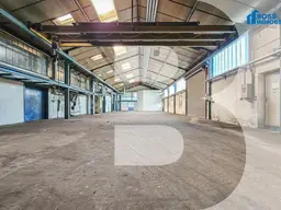 Attraktive Lagerhalle mit vielfältigen Nutzungsmöglichkeiten