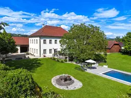 Herrschaftliche Landhaus-Villa: Historisches Ambiente. Top Modern.