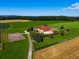 Land &amp; Gut: „A richtig liaba Hof“- in herrlicher Alleinlage