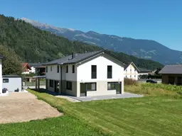 Neu &amp; sofort beziehbar- Doppelhaushälfte mit großem Garten