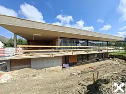 Erdgeschoßwohnung mit Garten und Garage