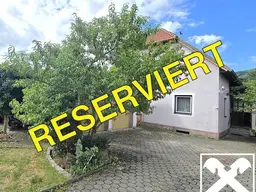 Ein Projekt für Visionäre – Dieses Mehrfamilienhaus wartet auf Ihre persönliche Handschrift!